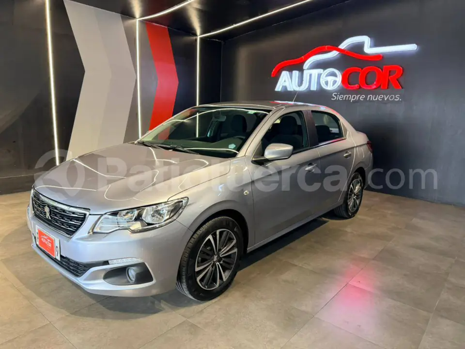 Foto 1 de Peugeot 301