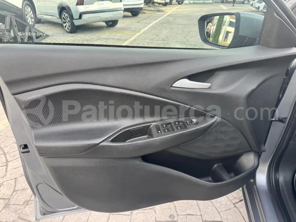 Foto 13 de Chevrolet ONIX LTZ TURBO