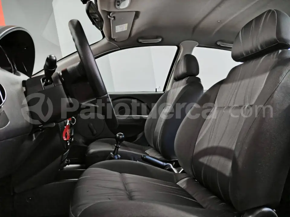 Foto 11 de Chevrolet Aveo