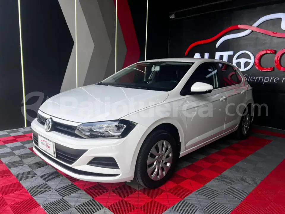 Foto 1 de Volkswagen Polo Trendline