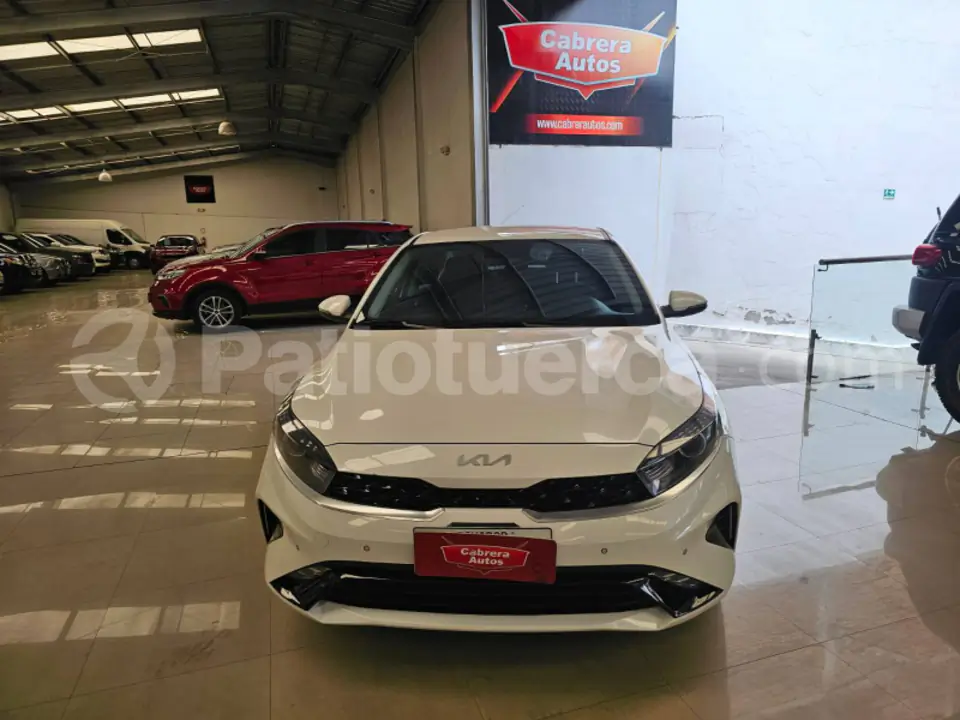 Foto 1 de Kia Cerato