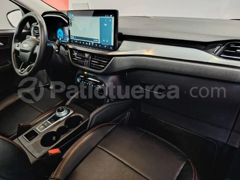 Foto 12 de Ford Escape Titanium