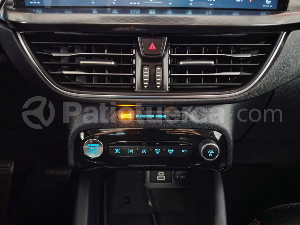 Foto 18 de Ford Escape Titanium