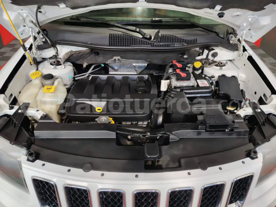 Foto 15 de Jeep Compass Sport