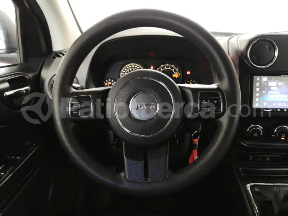 Foto 20 de Jeep Compass Sport