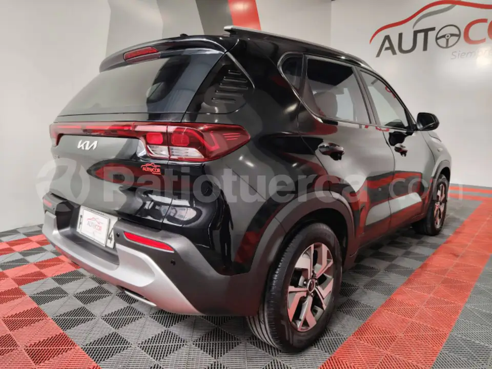 Foto 3 de Kia Sonet AC