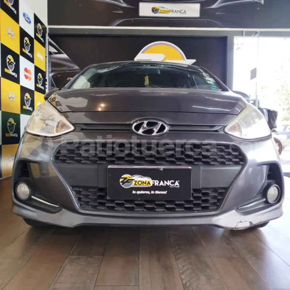 Foto 7 de Hyundai GRAND I10 GLS