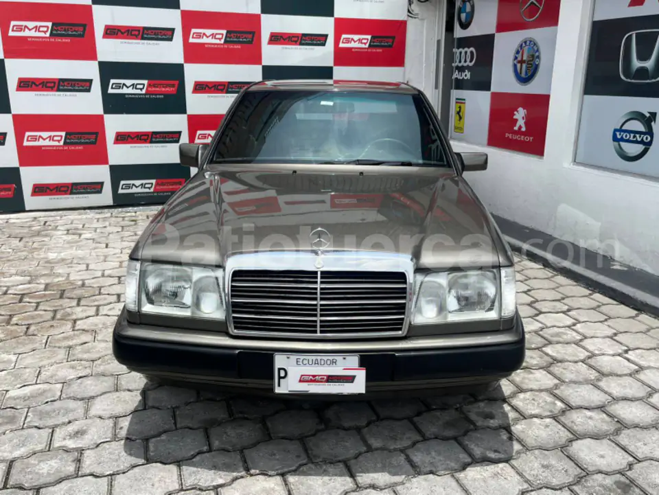 Foto 2 de Mercedes Benz E230