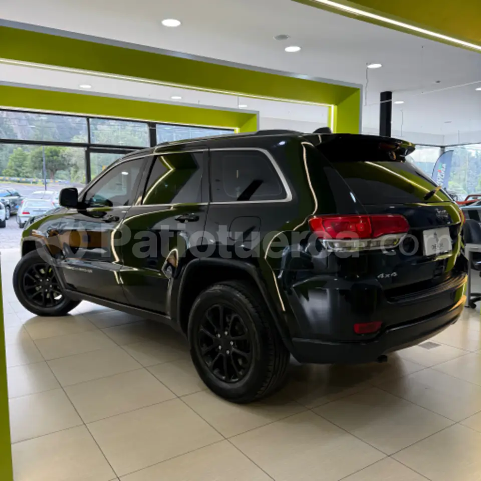 Foto 2 de Jeep Grand Cherokee Laredo