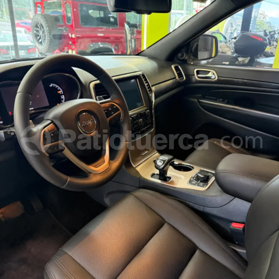 Foto 3 de Jeep Grand Cherokee Laredo