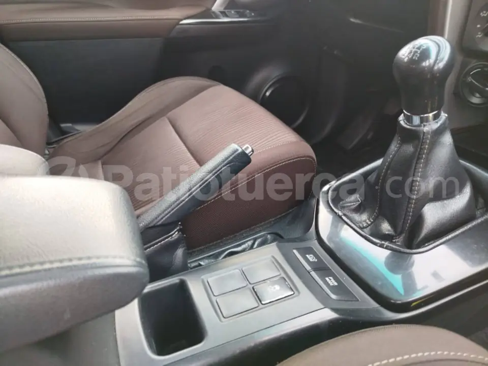 Foto 12 de Toyota New Fortuner