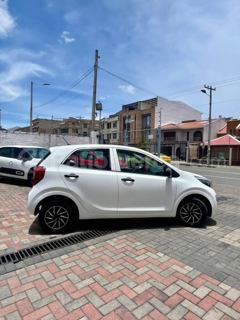 Foto 3 de Kia PICANTO EX 1.2