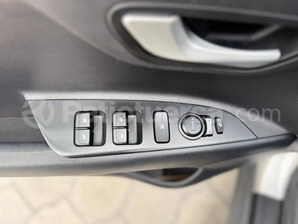 Foto 19 de Kia Stonic LX