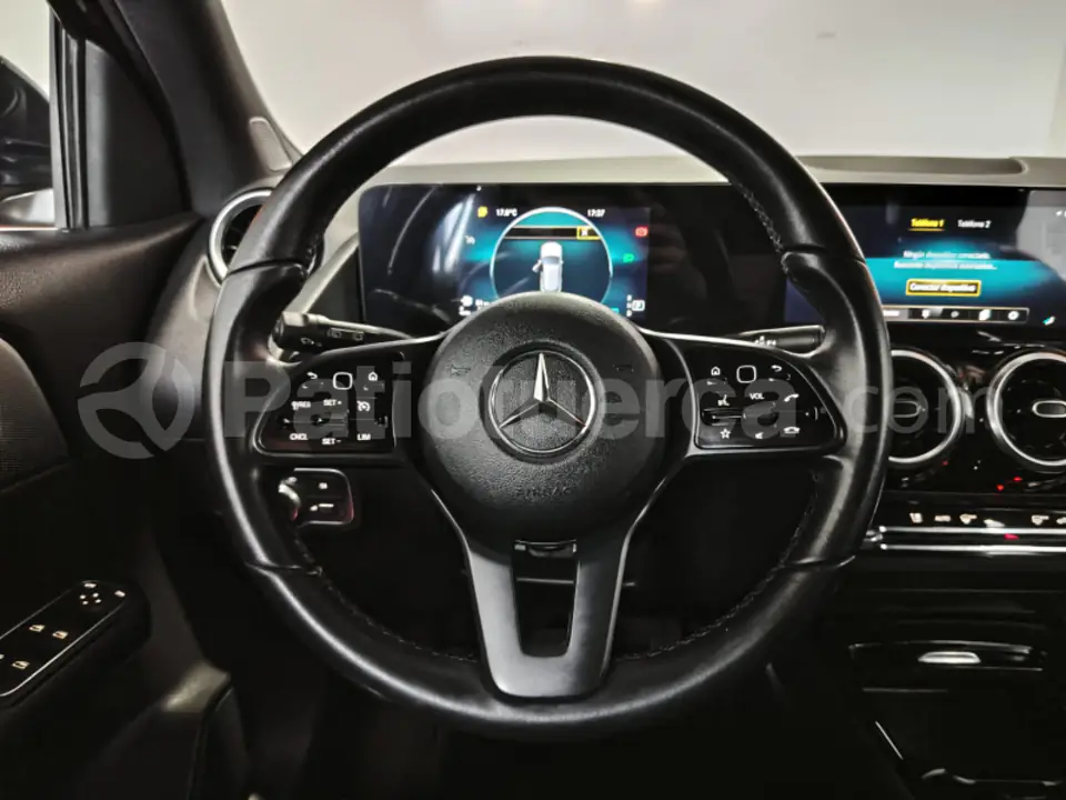 Foto 10 de Mercedes Benz GLA 200