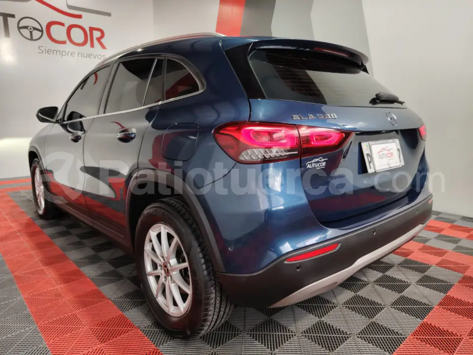 Foto 7 de Mercedes Benz GLA 200