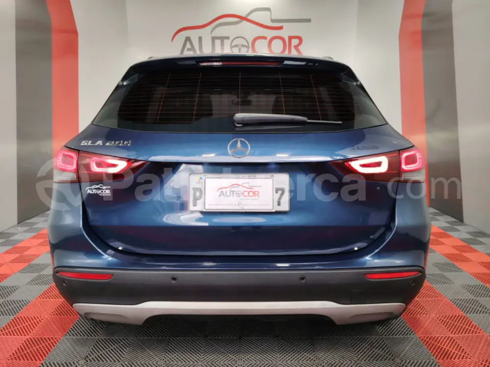 Foto 9 de Mercedes Benz GLA 200