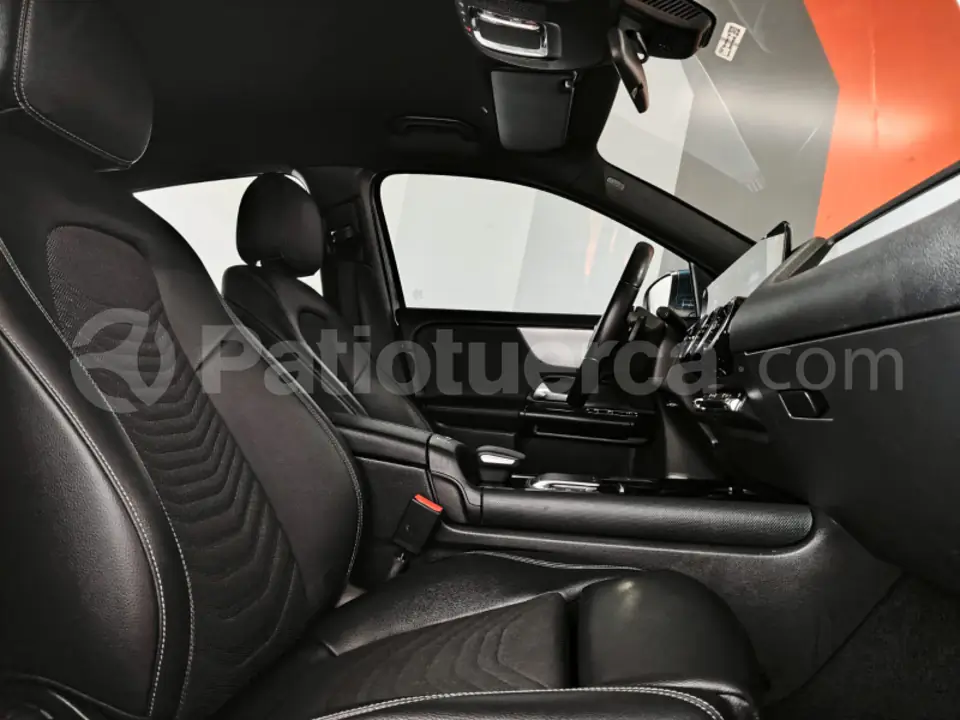 Foto 25 de Mercedes Benz GLA 200