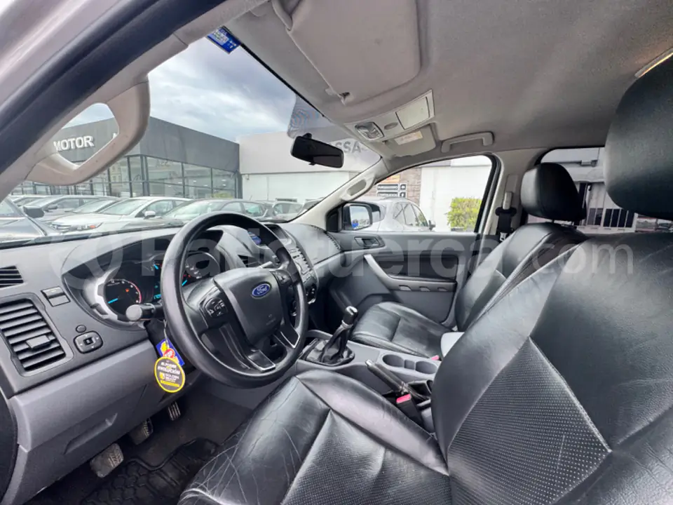 Foto 14 de Ford RANGER XLS