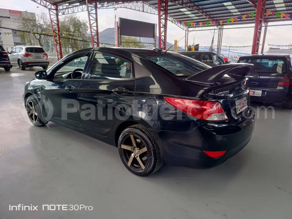 Foto 3 de Hyundai Accent