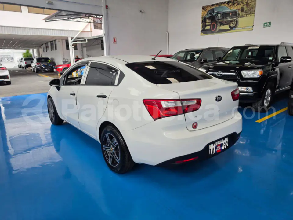 Foto 4 de Kia Rio