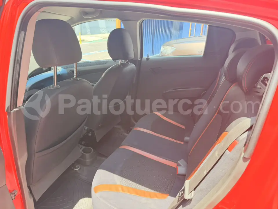 Foto 11 de Chevrolet SPARK GT LS