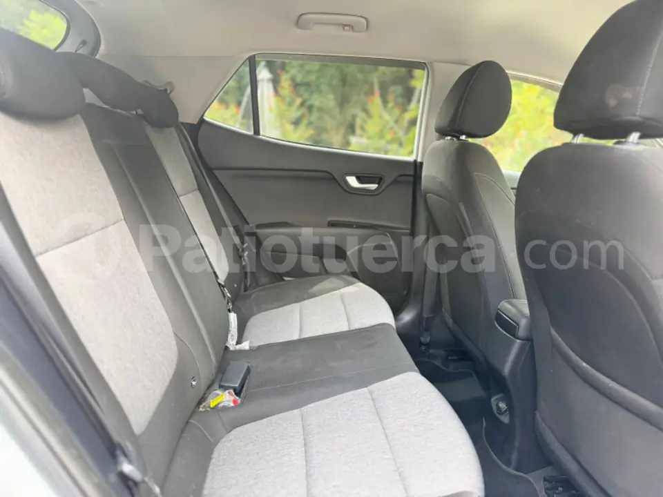 Foto 8 de Kia Stonic LX