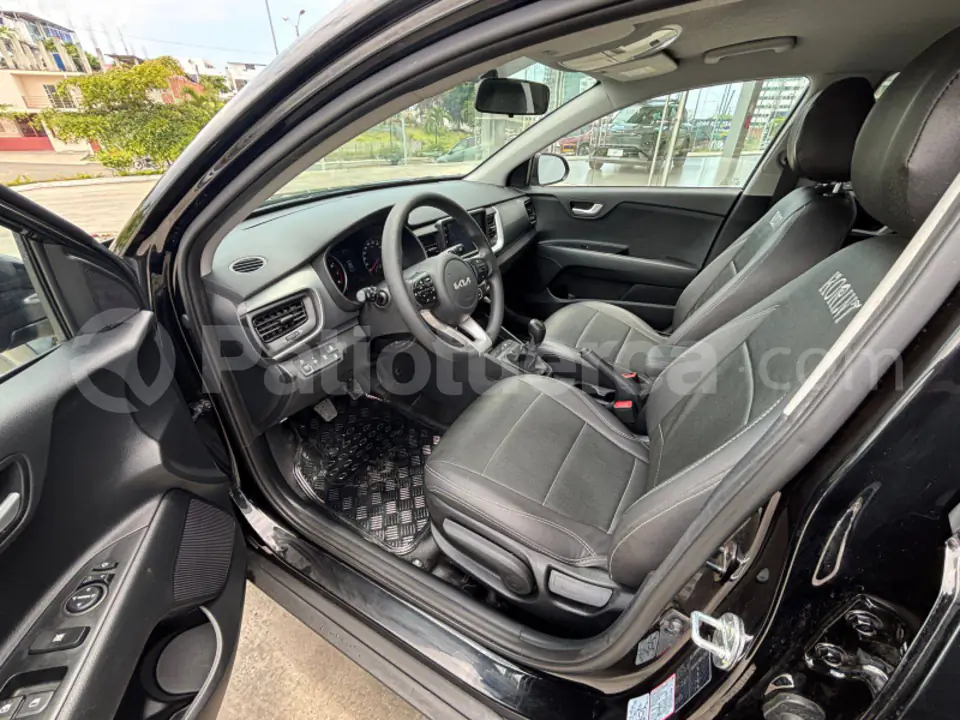 Foto 9 de Kia Stonic LX