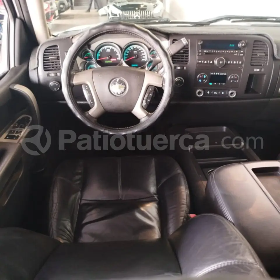 Foto 9 de Chevrolet Silverado Hibrido