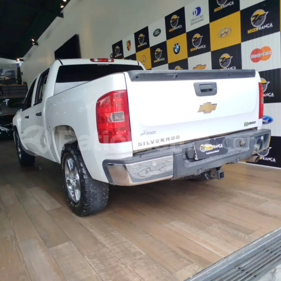 Foto 10 de Chevrolet Silverado Hibrido