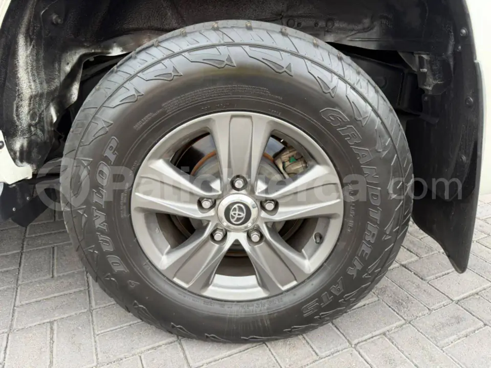 Foto 7 de Toyota Land Cruiser