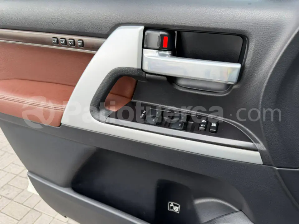Foto 13 de Toyota Land Cruiser