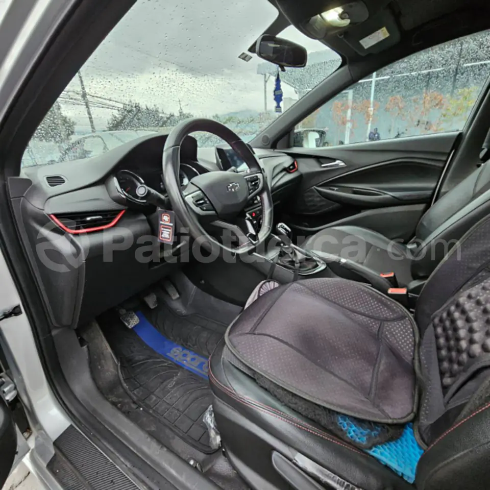 Foto 10 de Chevrolet ONIX RS