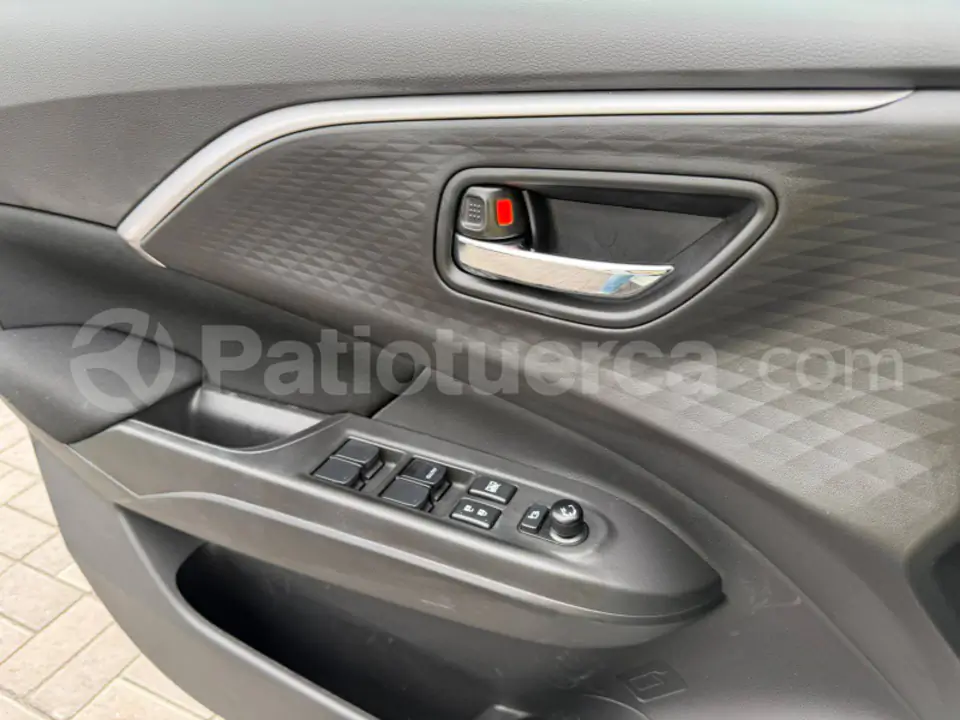 Foto 13 de Suzuki Swift