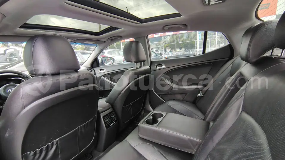 Foto 17 de Kia Optima