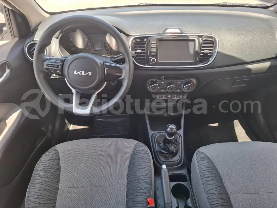 Foto 5 de Kia Soluto LX