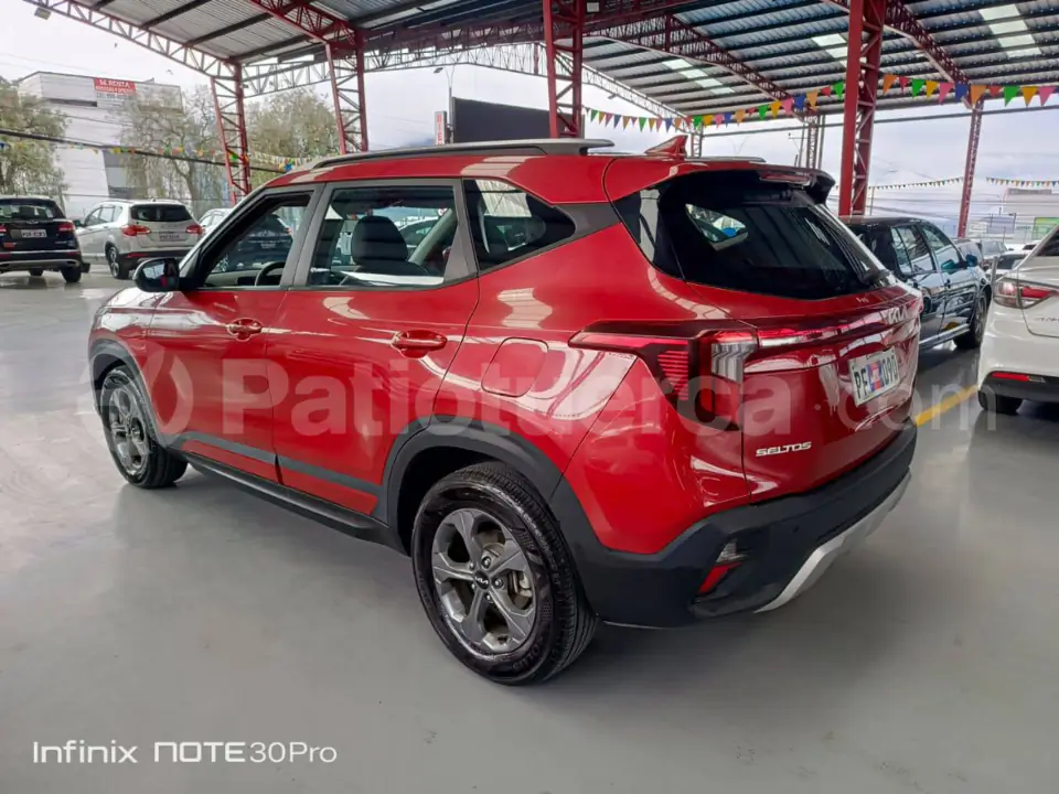 Foto 4 de Kia Seltos EX