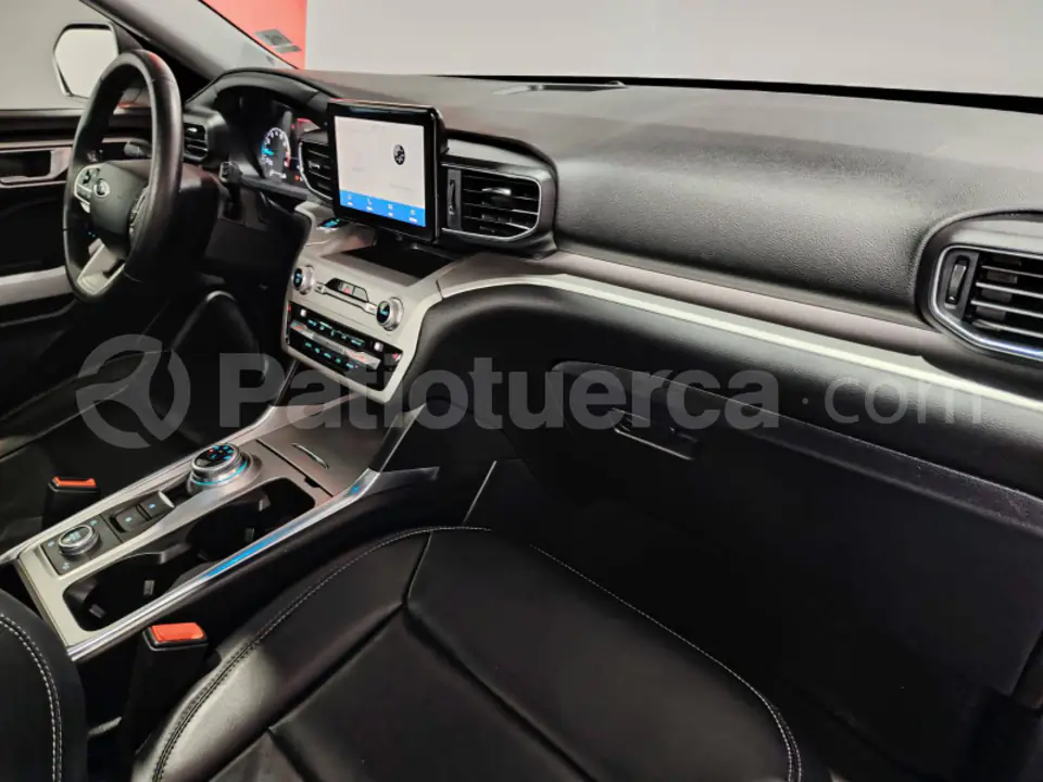 Foto 23 de Ford Explorer XLT