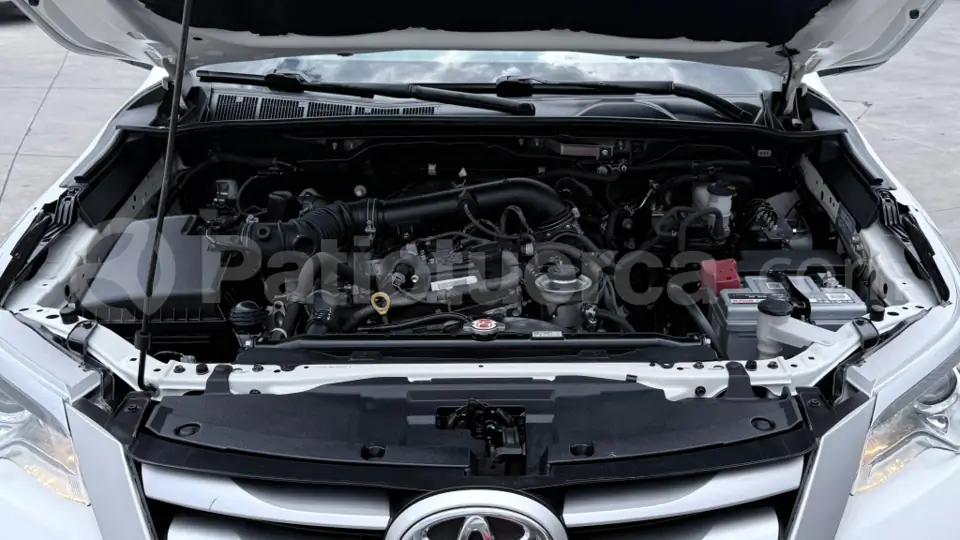 Foto 3 de Toyota Fortuner