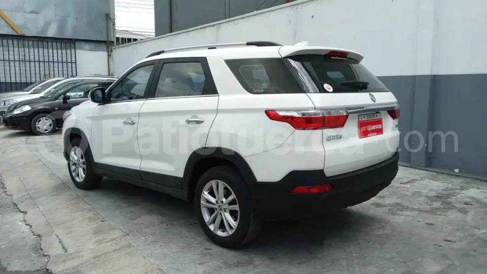 Foto 3 de DFSK GLORY 560