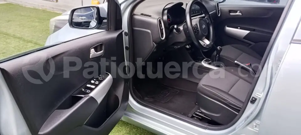 Foto 9 de Kia PICANTO EX 1.2