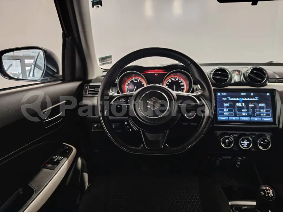 Foto 19 de Suzuki Swift