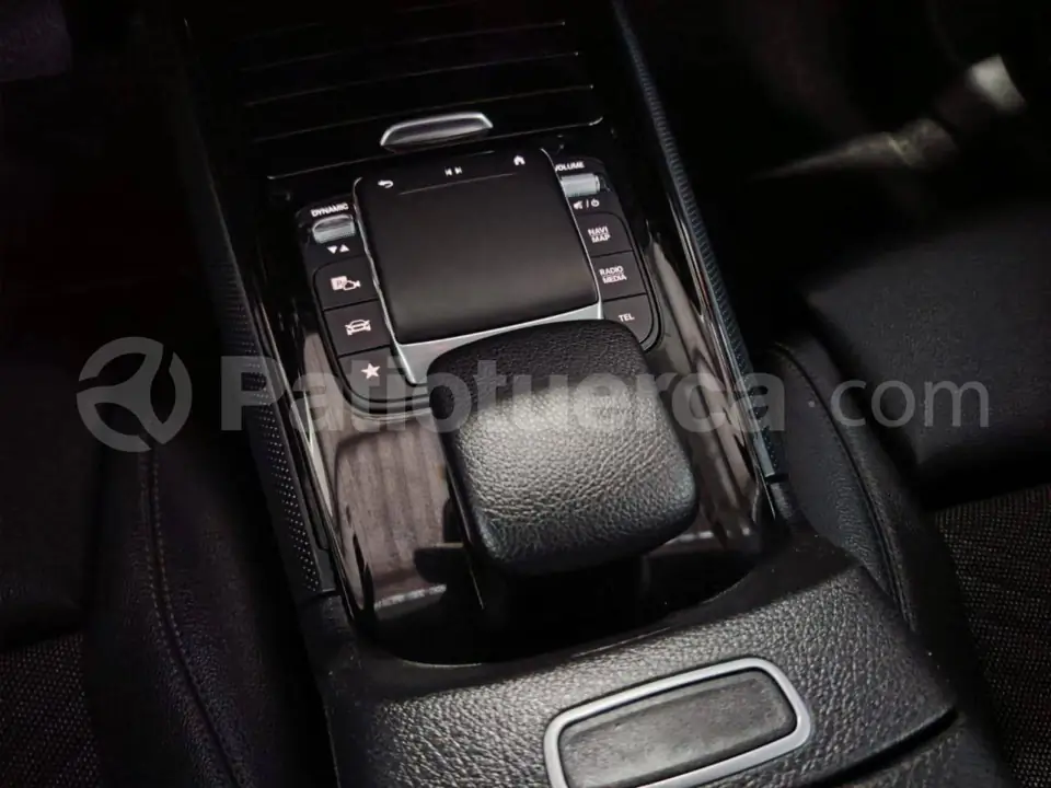 Foto 9 de Mercedes Benz GLA 200