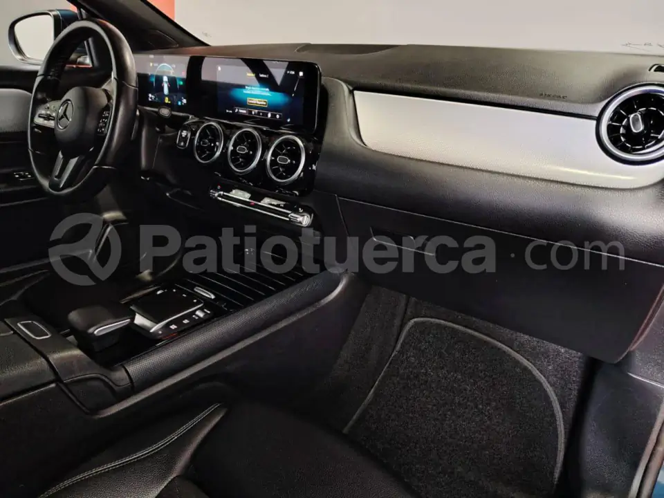 Foto 10 de Mercedes Benz GLA 200