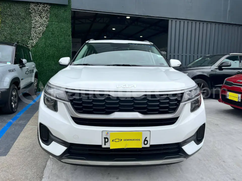 Foto 2 de Kia Seltos EX