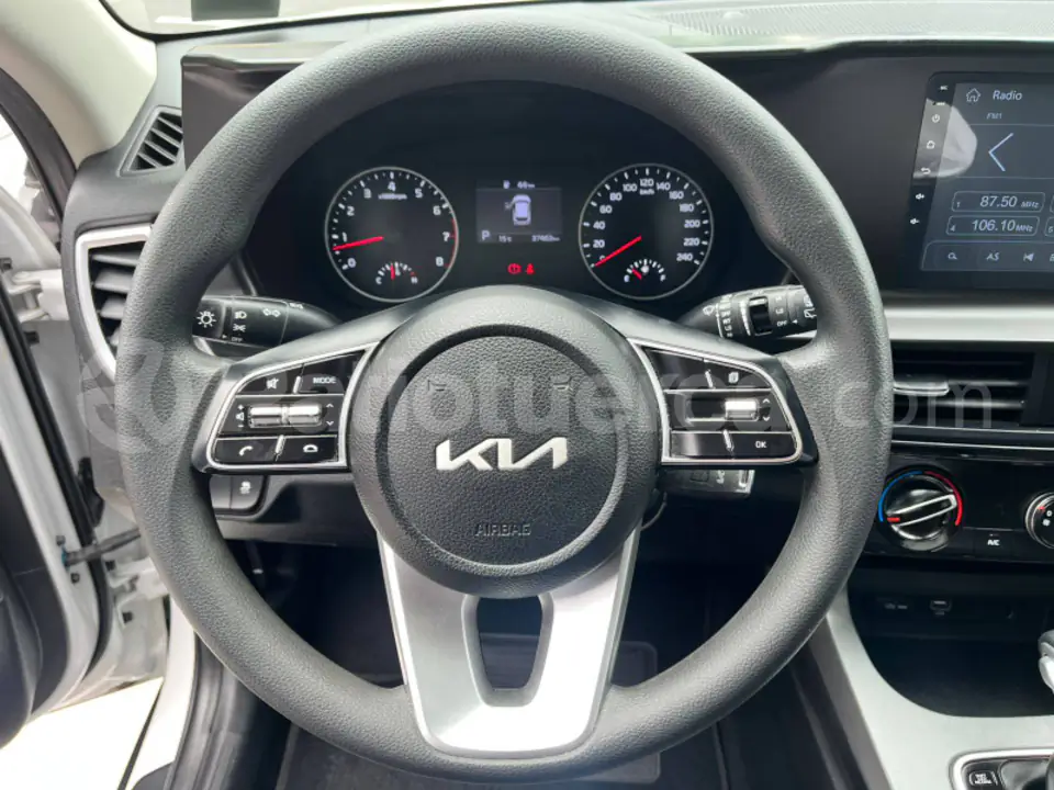 Foto 13 de Kia Seltos EX