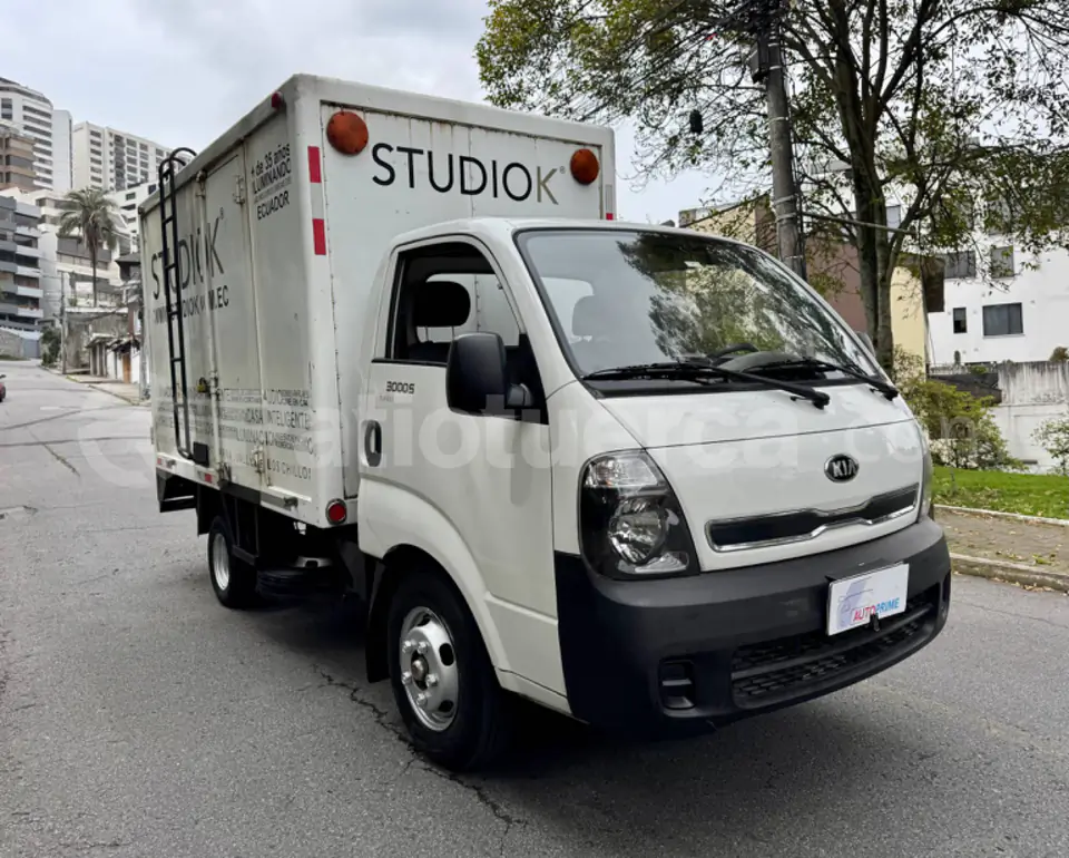 Foto 3 de Kia K3000 CS