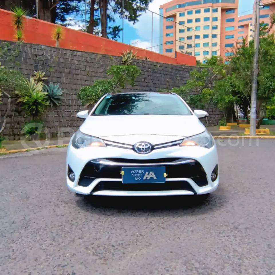 Foto 1 de Toyota Avensis