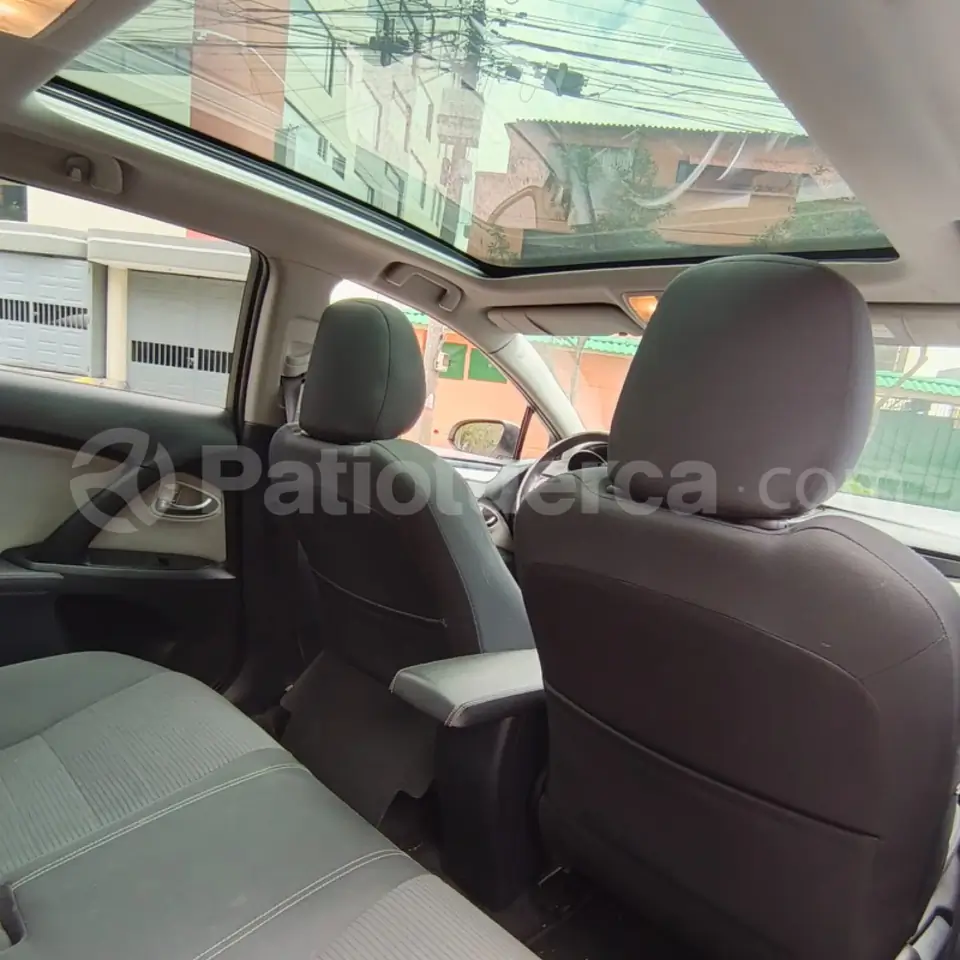 Foto 5 de Toyota Avensis