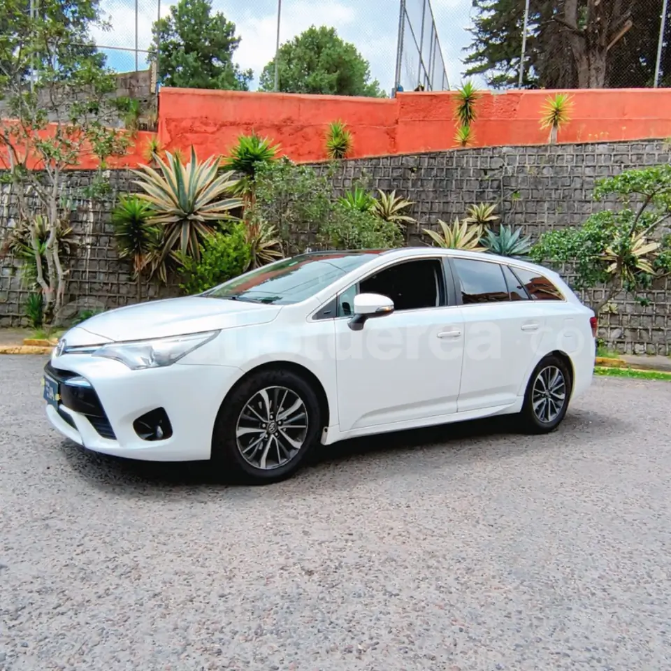 Foto 7 de Toyota Avensis