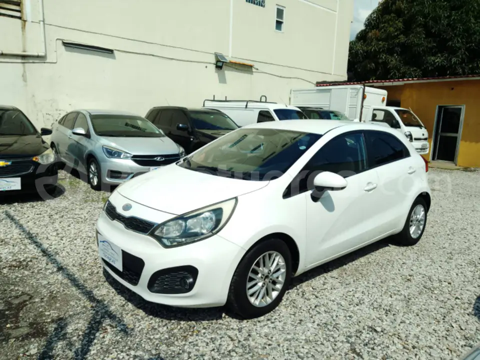 Foto 1 de Kia RIO EX